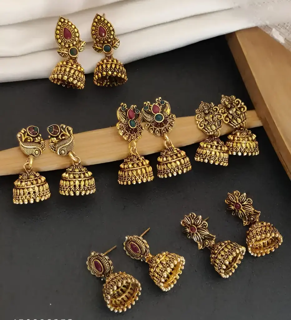 Traditional earrings set of 6