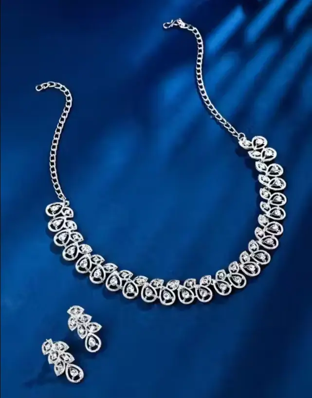 Rhodium Plated Jewellery Set with White Austrian Diamond